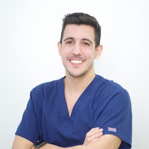Dr. Alejandro Manzano