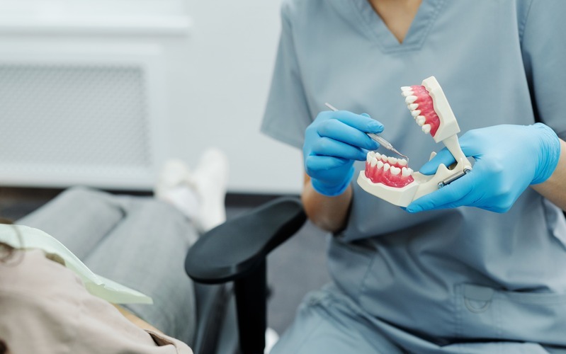 Piorrea: ¿cuáles son sus síntomas y cómo se trata?