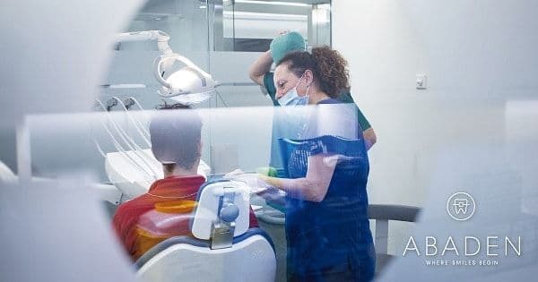 Dentista de urgencia en Barcelona: ¿cuándo y dónde acudir?
