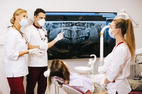 Dentistas en Lloret de Mar – Comparativa 10 dentistas de Lloret