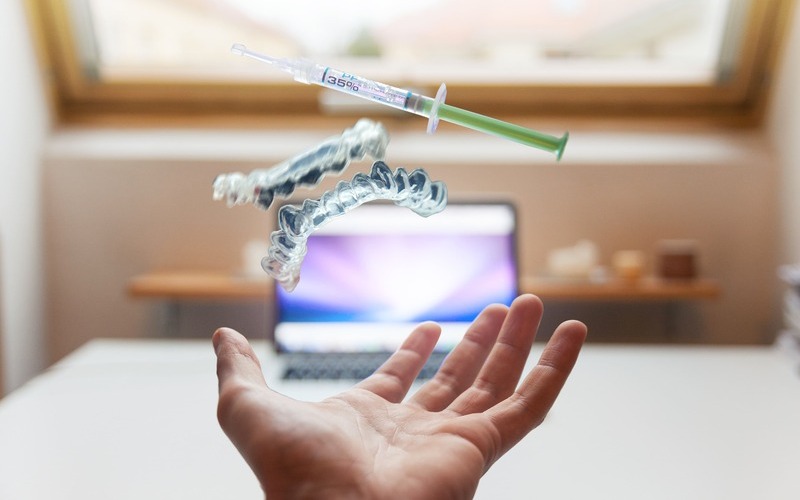 ¿Cuál es el precio de un blanqueamiento dental?