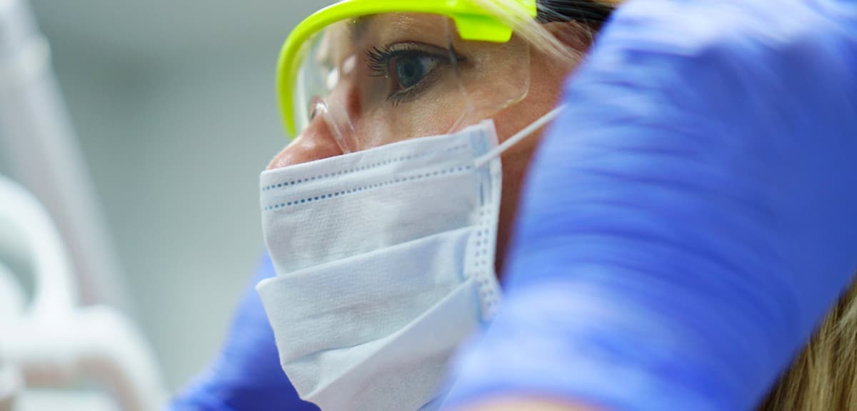 Cómo tener una correcta higiene dental frente al coronavirus