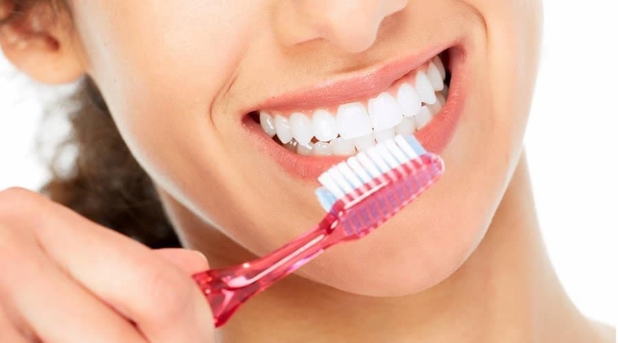 Uso de la técnica de Bass en salud dental